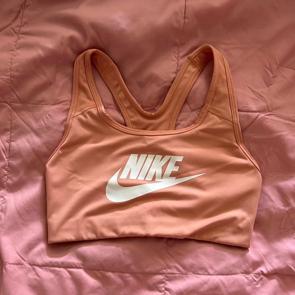 Nike Dri Fit Small Sports Bra. Peach. Ordered the wrong size & unable to return